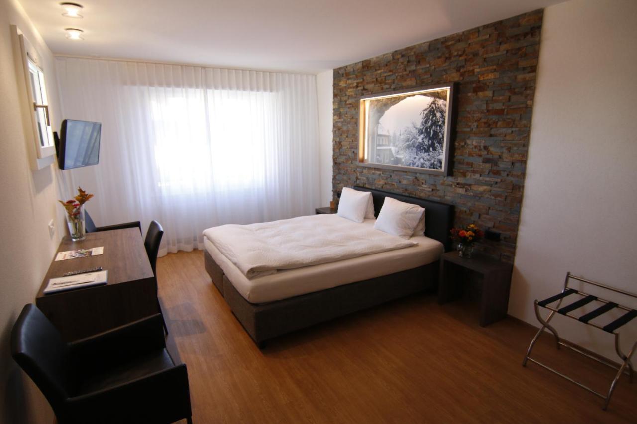 Hotel Eremitage Арлесхайм Екстериор снимка