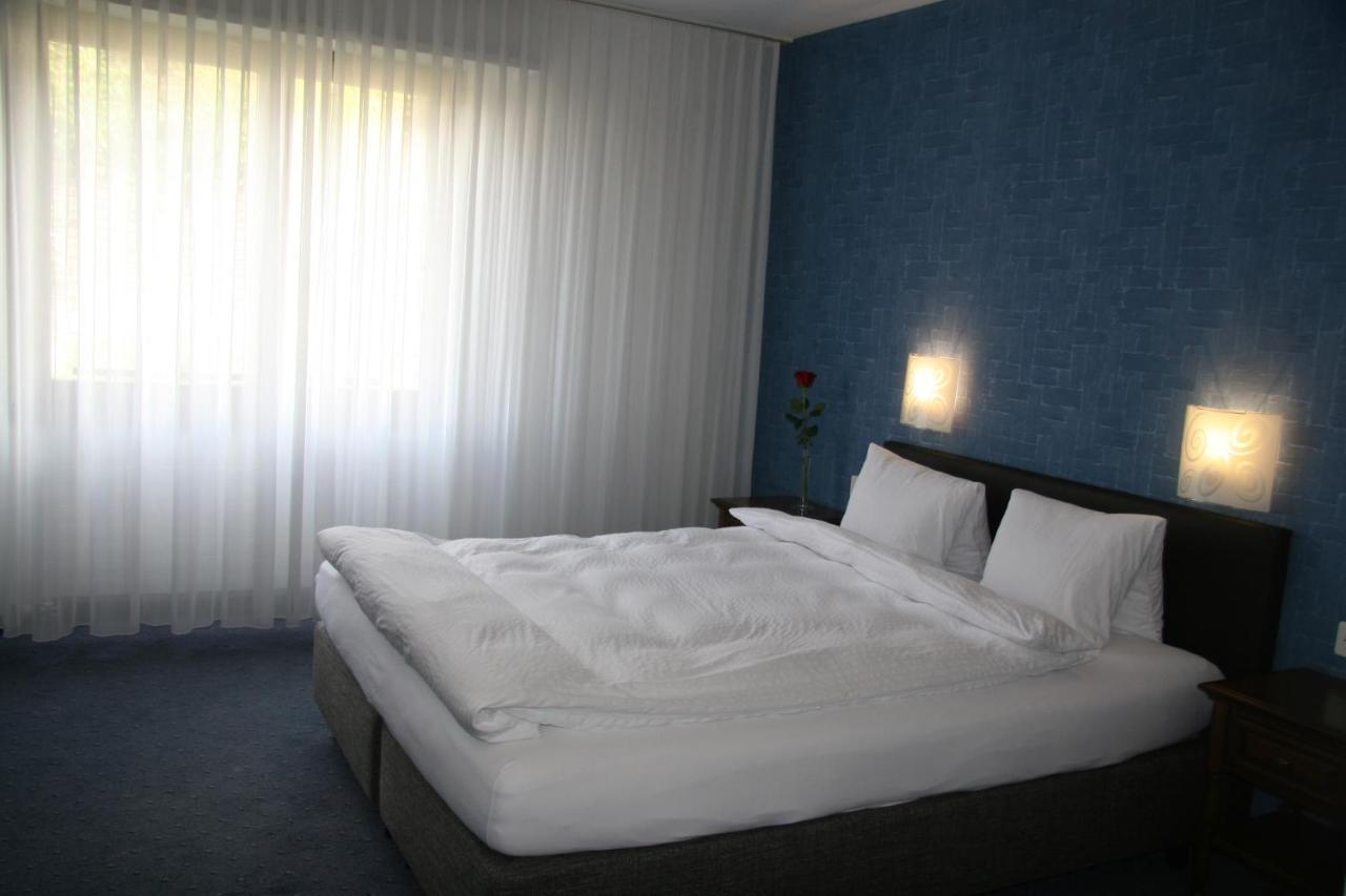 Hotel Eremitage Арлесхайм Екстериор снимка